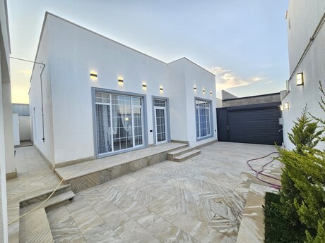 4 otaqlı həyət evi/bağ evi - Şüvəlan q. - 150 m²
