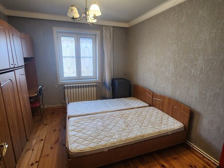 5 otaqlı köhnə tikili - Şəki - 130 m²