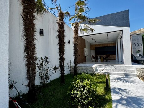 5 otaqlı həyət evi/bağ evi - Mərdəkan q. - 260 m²