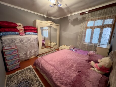 2 otaqlı həyət evi/bağ evi - Sabunçu q. - 90 m²
