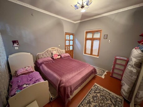 2 otaqlı həyət evi/bağ evi - Sabunçu q. - 90 m²