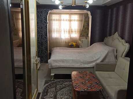 3 otaqlı köhnə tikili - Elmlər Akademiyası m. - 70 m²