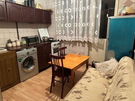 3 otaqlı köhnə tikili - Mingəçevir - 75 m²