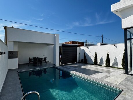 4 otaqlı həyət evi/bağ evi - Mərdəkan q. - 150 m²