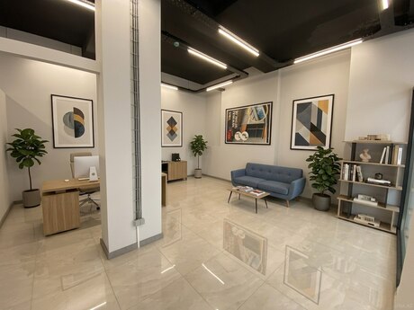 Obyekt - Ağ şəhər q. - 284 m²