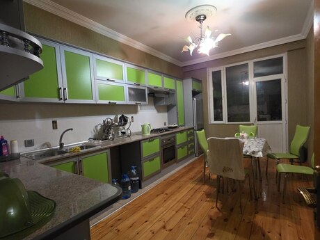 Elan №6118713 - Bakı, İnşaatçılar m., 2 otaqlı, 90 m², 7/16 mərtəbə