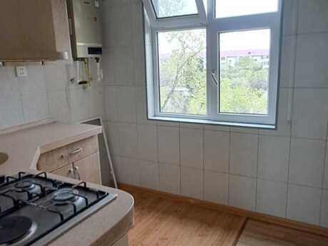 3 otaqlı köhnə tikili - Sumqayıt - 70 m²