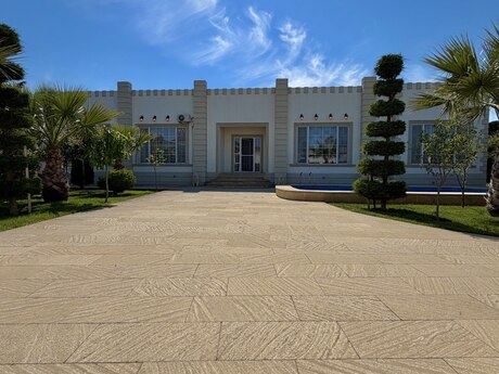 5 otaqlı həyət evi/bağ evi - Mərdəkan q. - 270 m²