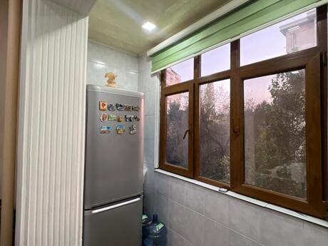 4 otaqlı köhnə tikili - Azadlıq Prospekti m. - 125 m²