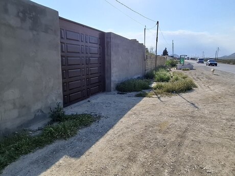 4 otaqlı həyət evi/bağ evi - Puta q. - 135 m²