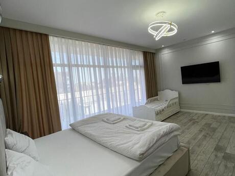 5-комн. дом/дача - пос. Мардакан - 250 м²