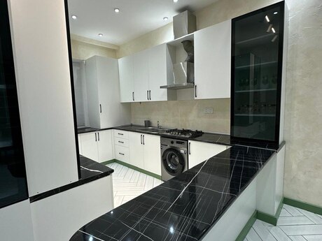 4 otaqlı həyət evi/bağ evi - Pirşağı q. - 180 m²