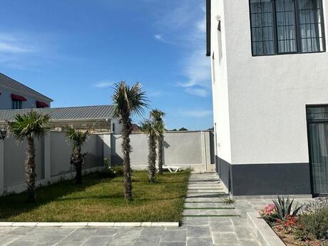 4 otaqlı həyət evi/bağ evi - Türkan q. - 180 m²