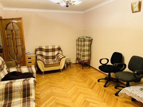 1 otaqlı köhnə tikili - Elmlər Akademiyası m. - 35 m²