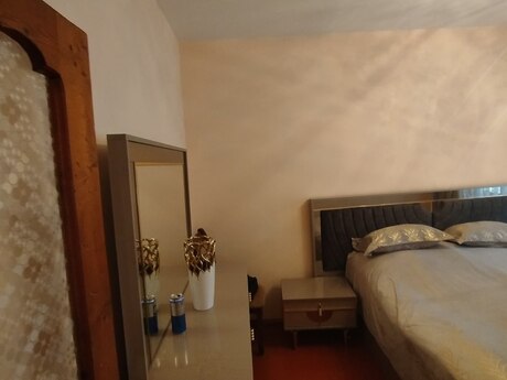 3 otaqlı köhnə tikili - Gəncə - 90 m²