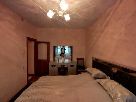 3 otaqlı köhnə tikili - Gəncə - 90 m²