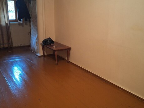 4 otaqlı köhnə tikili - 8-ci kilometr q. - 120 m²