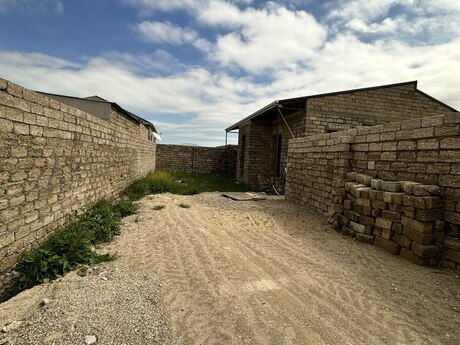 3 otaqlı həyət evi/bağ evi - Buzovna q. - 140 m²