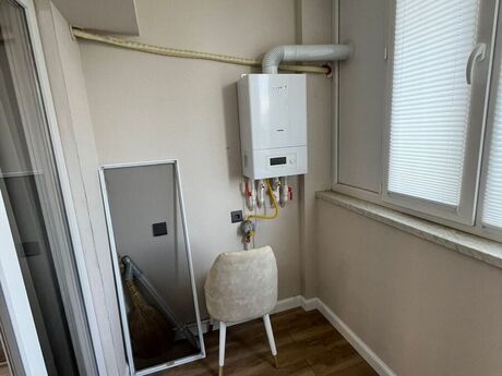 3 otaqlı köhnə tikili - 28 May m. - 85 m²