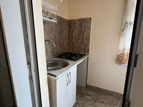 1 otaqlı köhnə tikili - Memar Əcəmi m. - 40 m²
