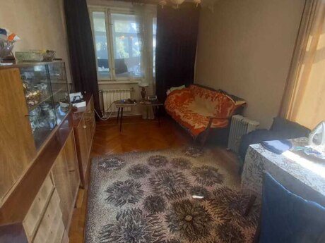 1 otaqlı köhnə tikili - Həzi Aslanov m. - 45 m²