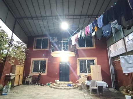 5 otaqlı həyət evi/bağ evi - Biləcəri q. - 190 m²
