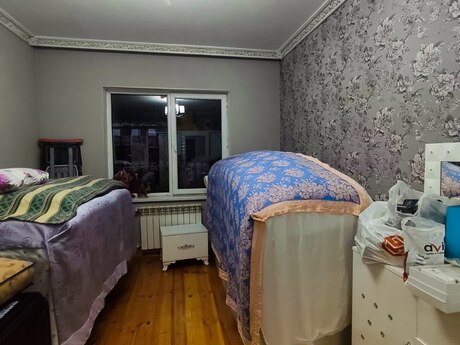 5 otaqlı həyət evi/bağ evi - Biləcəri q. - 190 m²