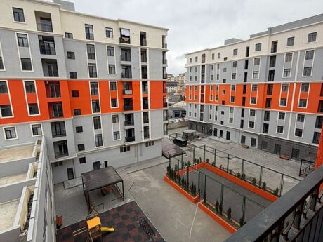 4 otaqlı yeni tikili - Bakıxanov q. - 163 m²