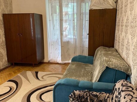 2 otaqlı köhnə tikili - İnşaatçılar m. - 32 m²