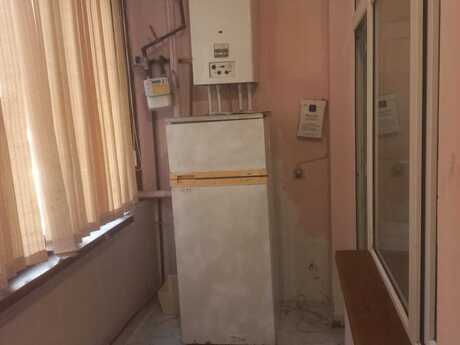 2 otaqlı köhnə tikili - Memar Əcəmi m. - 48 m²