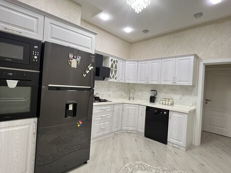 3 otaqlı yeni tikili - Xətai r. - 120 m²