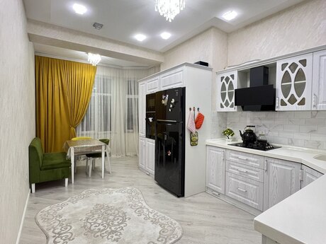 3 otaqlı yeni tikili - Xətai r. - 120 m²