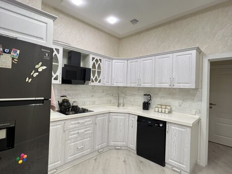 3 otaqlı yeni tikili - Xətai r. - 120 m²