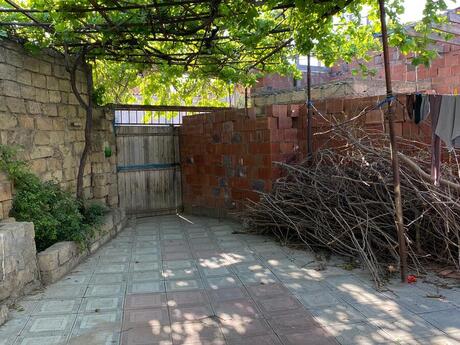 3 otaqlı həyət evi/bağ evi - Biləcəri q. - 95 m²