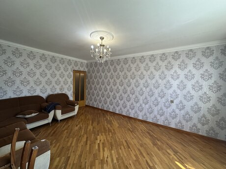 2 otaqlı köhnə tikili - Qaraçuxur q. - 65 m²