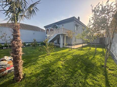 4 otaqlı həyət evi/bağ evi - Buzovna q. - 140 m²