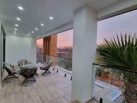 5-комн. дом/дача - пос. Бузовна - 350 м²