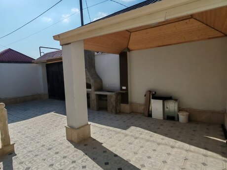 4 otaqlı həyət evi/bağ evi - Savalan q. - 125 m²