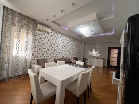 3 otaqlı yeni tikili - Şah İsmayıl Xətai m. - 150 m²