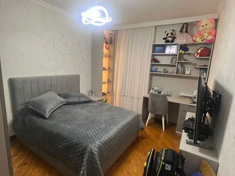 5 otaqlı köhnə tikili - Əhmədli q. - 110 m²