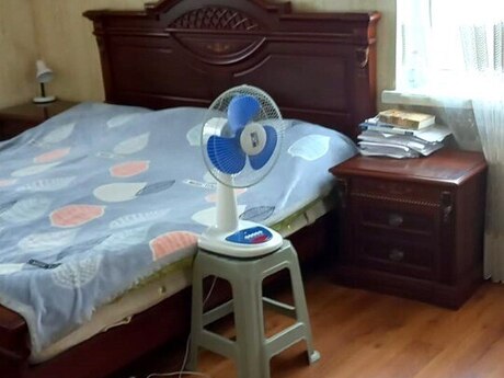 1 otaqlı köhnə tikili - İnşaatçılar m. - 45 m²