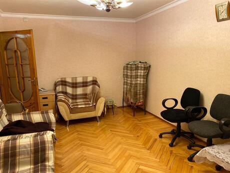 1 otaqlı köhnə tikili - Elmlər Akademiyası m. - 35 m²