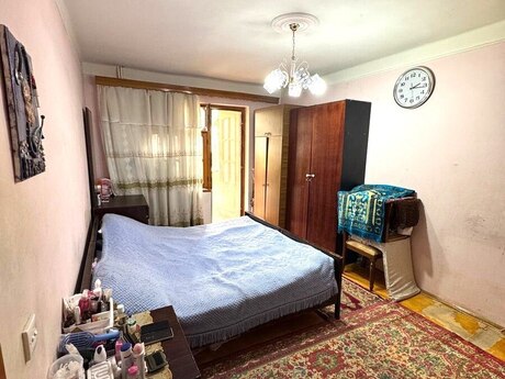 3 otaqlı köhnə tikili - Həzi Aslanov m. - 70 m²