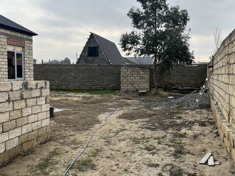 3 otaqlı həyət evi/bağ evi - Novxanı q. - 100 m²