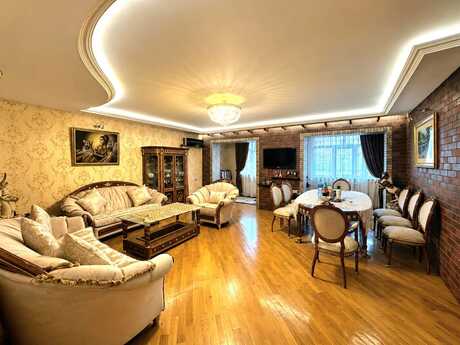 3 otaqlı köhnə tikili - Xalqlar Dostluğu m. - 80 m²