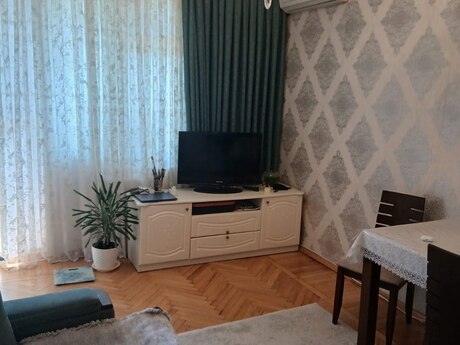 2 otaqlı köhnə tikili - Nəsimi m. - 50 m²