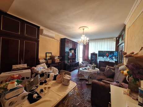 2 otaqlı köhnə tikili - İnşaatçılar m. - 55 m²