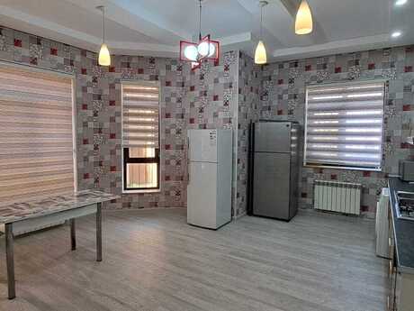 6 otaqlı həyət evi/bağ evi - Görədil q. - 410 m²