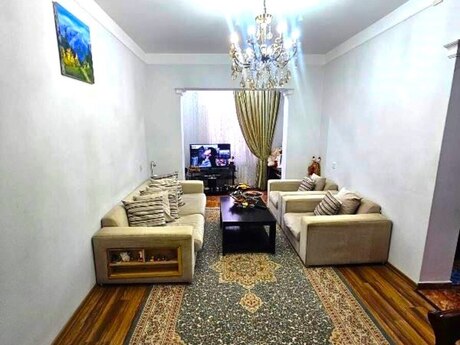 2 otaqlı köhnə tikili - Xalqlar Dostluğu m. - 65 m²