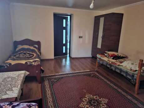 2 otaqlı həyət evi/bağ evi - 7-ci mikrorayon q. - 40 m²